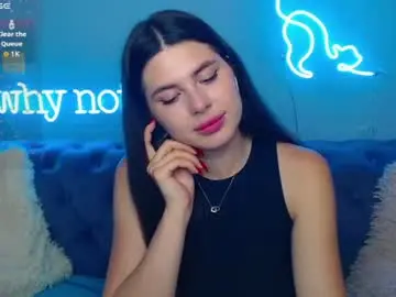 Chaturbate Live Sex Cam of viollinalv