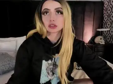 Chaturbate Nude Webcam of adeelinee