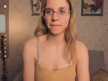 Chaturbate Watch Live Sex Cams of cutefluffy