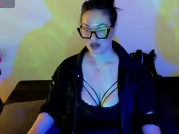 Chaturbate Live Sex Cam of laura_sinner