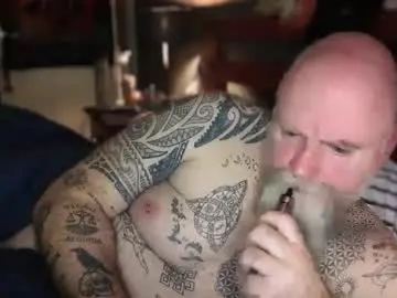 Chaturbate Watch Live Sex Cams of tattooeddilf01