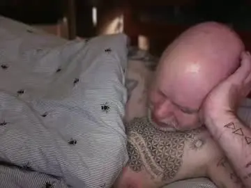 Chaturbate Free Live Porn of tattooeddilf01