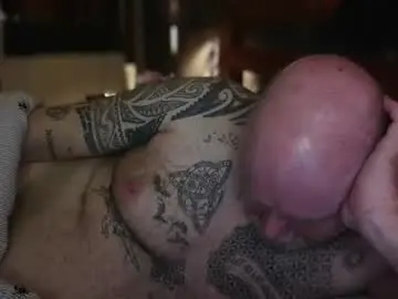 Chaturbate Sex Chat of tattooeddilf01