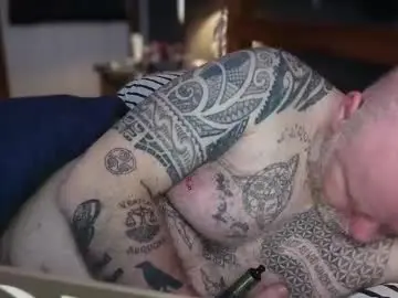 Chaturbate Free Live Porn of tattooeddilf01