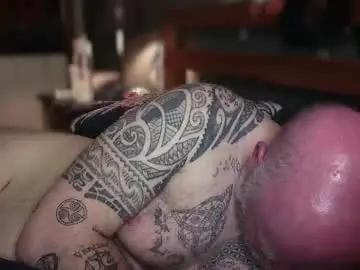Chaturbate Live Porn of tattooeddilf01