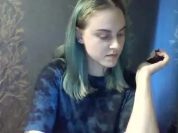 Chaturbate Live Sex Cam of flower_bluee