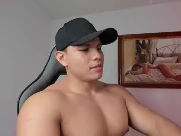 Chaturbate Adult Webcams of roy__constance