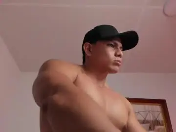 Chaturbate Adult Webcams of roy__constance