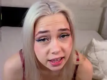 Chaturbate Live Sex of smile_with_nicole