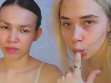 Chaturbate Watch Live Sex Cams of smile_with_nicole