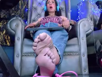 Chaturbate Free Porn Cam of enchantressqueen