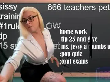 Chaturbate Free Live Porn of jessyboi0504