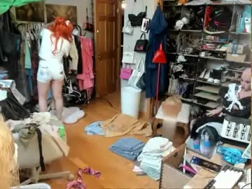 Chaturbate Live Sex Cam of jessyboi0504