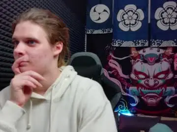 Chaturbate Live Sex Cam of kiki_krash