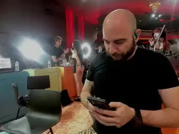 Chaturbate Nude Webcam of mrricomustachio