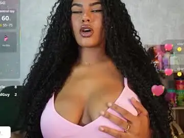 Chaturbate Best live sex cam show of naomixjones1