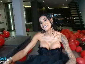 Chaturbate Best live sex cam show of sweetlaurasaenz