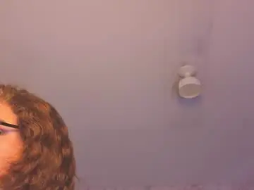 Chaturbate Sex Cam of april_summer_