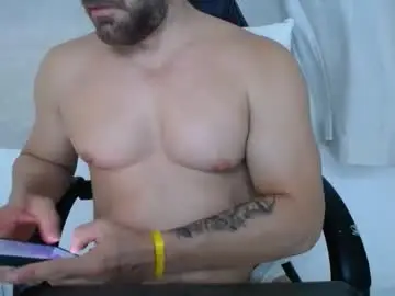 Chaturbate Live Sex Cam of corolaxxl