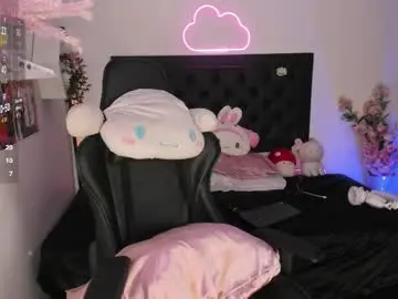 Chaturbate Live Sex Cam of sarastorme