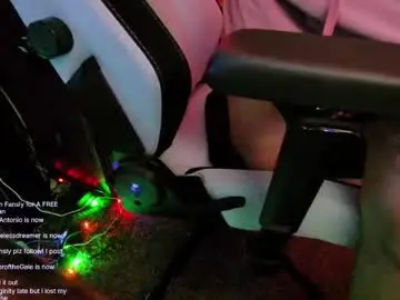 Chaturbate Best live sex cam show of aaronskeetman