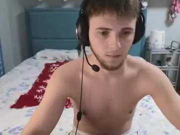 Chaturbate Free Porn Cam of golden_boyyy21