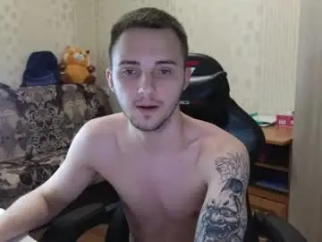 Chaturbate Live Sex Cam of golden_boyyy21