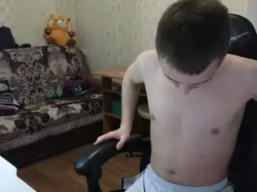Chaturbate Nude Webcam of golden_boyyy21