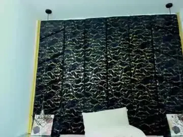 Chaturbate Live Sex Cam of alahiaevansz