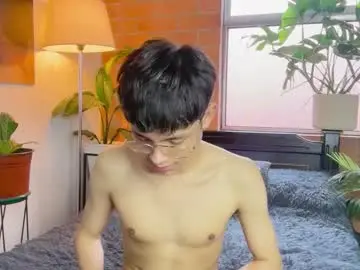 Chaturbate Nude Webcam of andy_belier