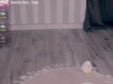 Chaturbate Live Sex of careful_i_bite