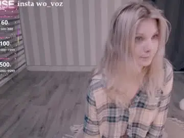 Chaturbate Free Porn Cam of careful_i_bite