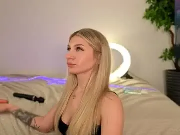 Chaturbate Adult Video Chat of cosmobabes