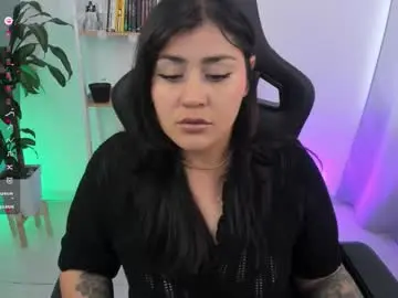 Chaturbate Watch Live Sex Cams of emmax_x