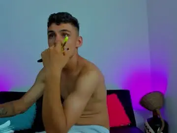 Chaturbate Live Sex Cam of max_wild01