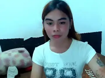Chaturbate Free Porn Cam of mikhayla_and_zeus_room