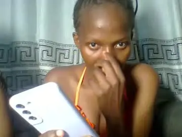 Chaturbate Live Porn of prettie_petitee