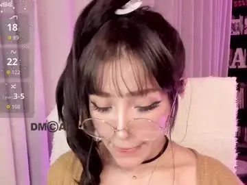 Chaturbate Live Sex Cam of shyangie24