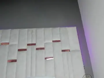 Chaturbate Live Sex Cam of alice_bloomm