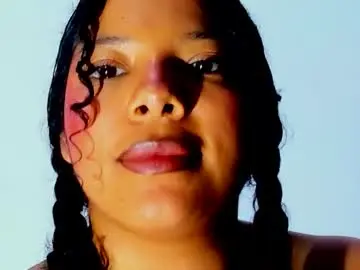 Chaturbate Live Sex Cam of cristalsmith_tease14