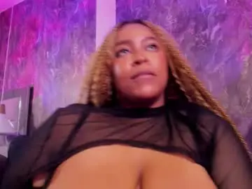 Chaturbate Live Sex Cam of diane_melo