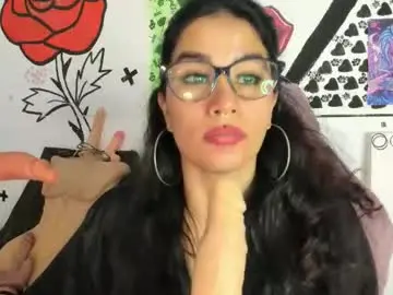 Chaturbate Live Sex Cam of kymberlyhott