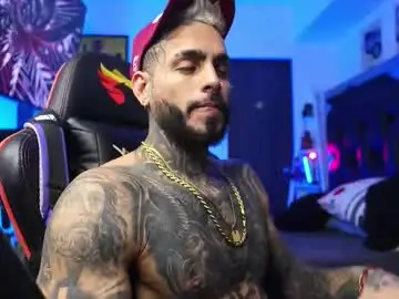 Chaturbate Watch Live Sex Cams of logan_hugh8