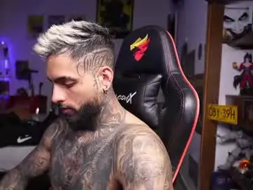 Chaturbate Private Sex Chat of logan_hugh8