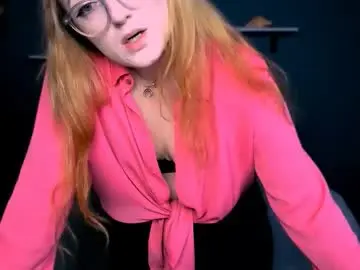 Chaturbate Live Sex Cam of luna_berryy