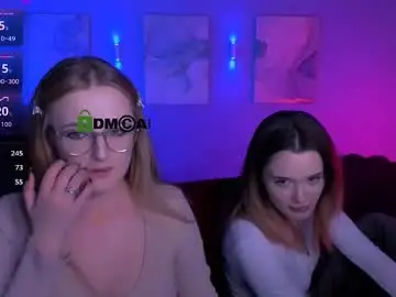 Chaturbate Best live sex cam show of luna_berryy