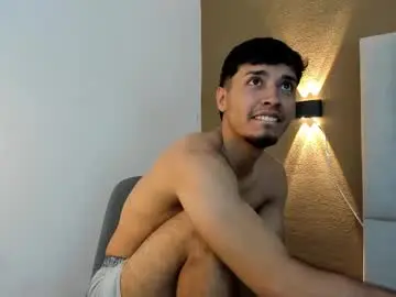 Chaturbate Best live sex cam show of noah_smith05