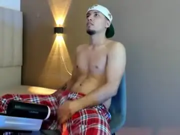 Chaturbate Adult Webcams of noah_smith05