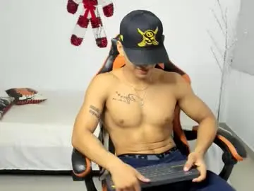 Chaturbate Watch Live Sex Cams of ryan_myerz
