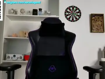 Chaturbate Best live sex cam show of aaronlegend